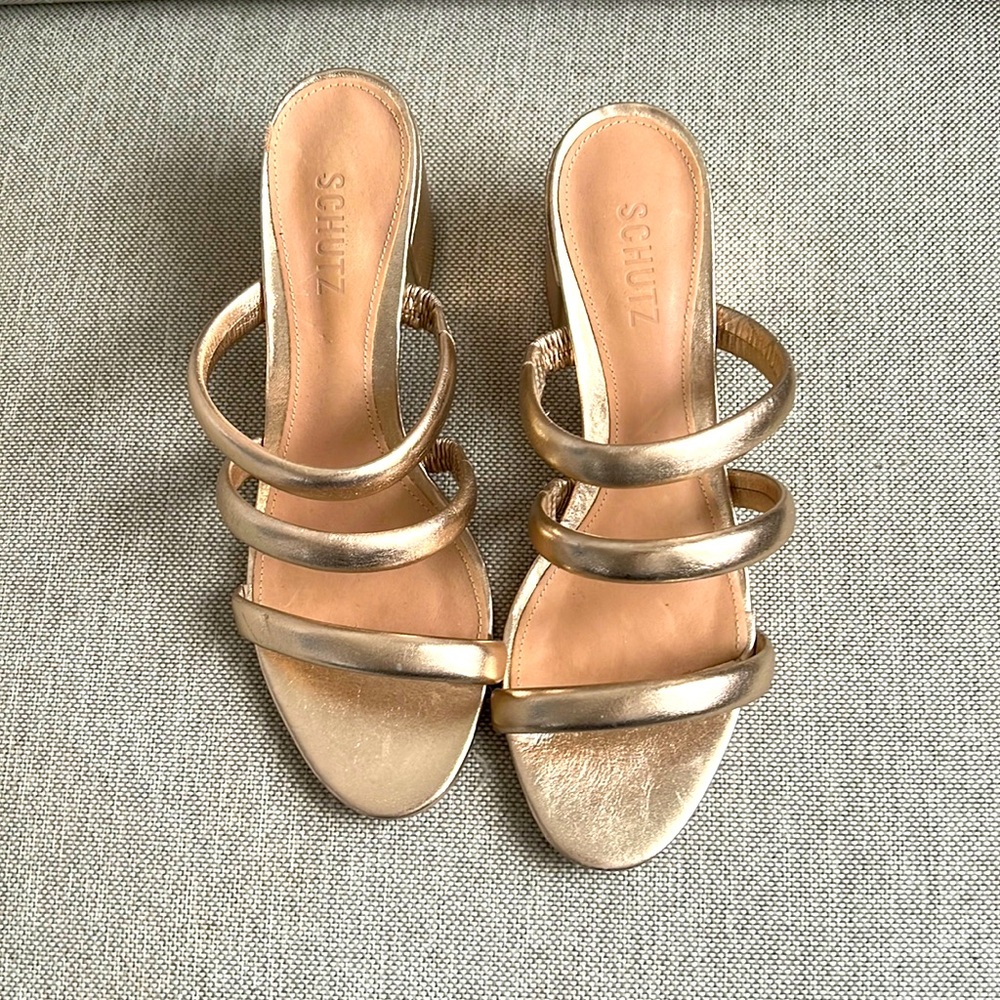 Schutz gold size 10 women heeled sandals